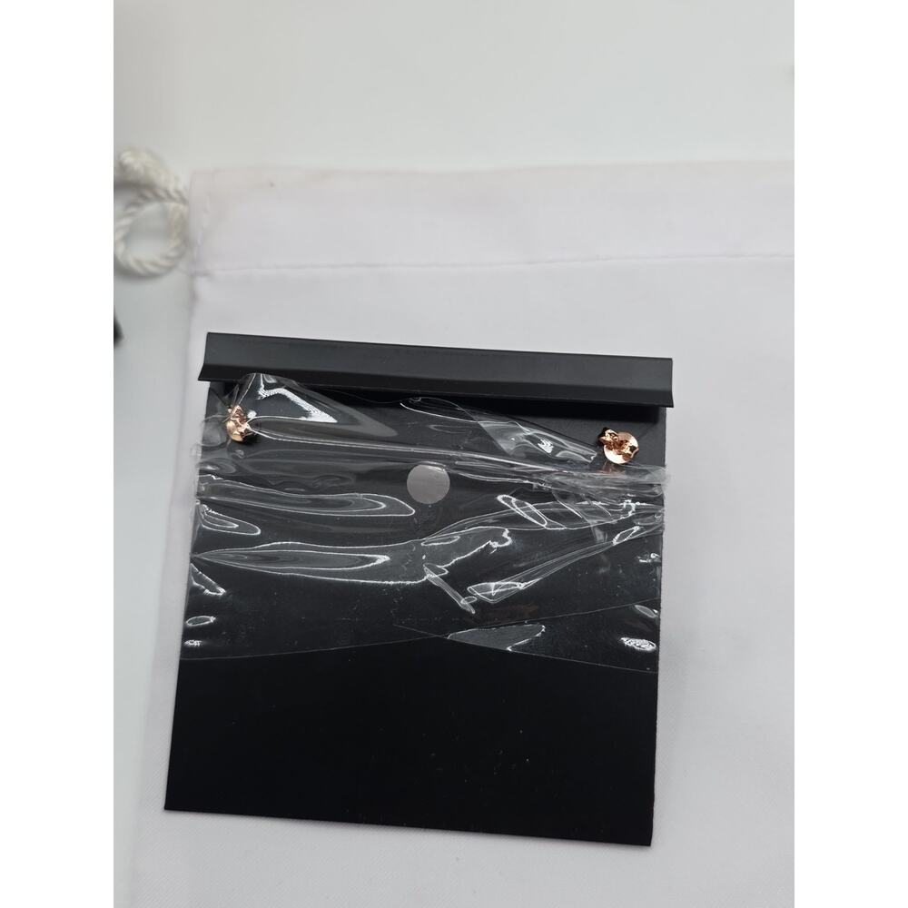 Coach Rose Gold Signature Enamel Round Stud Earrings NWT Gift Box & Gift Bag - Picture 3 of 16